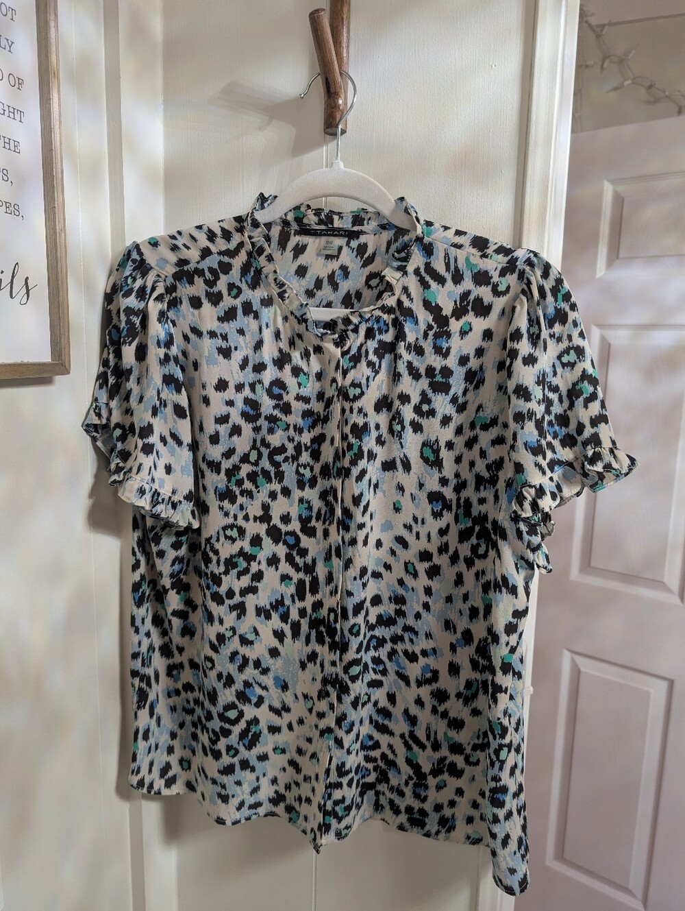 Ttahari Blouse Blue Green Cheeta Print Medium